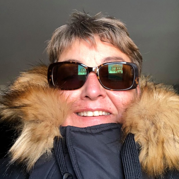 Poshmark profile picture for @tucker